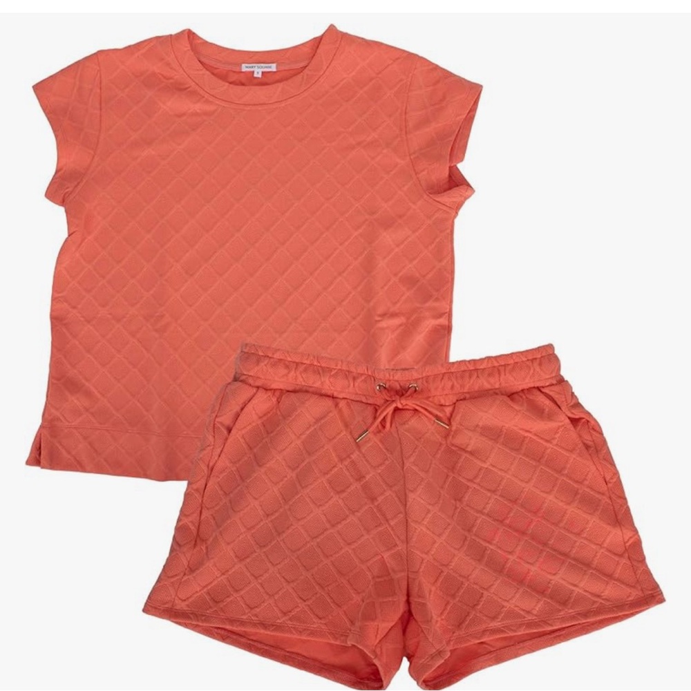 Quilted Coral Lounge Set